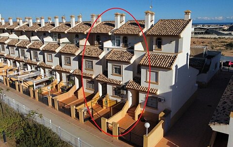 Image No.1-Maison de ville de 3 chambres à vendre à Orihuela Costa