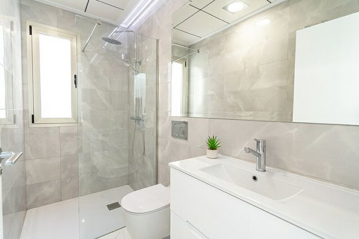 Image No.7-3 Bed Villa for sale