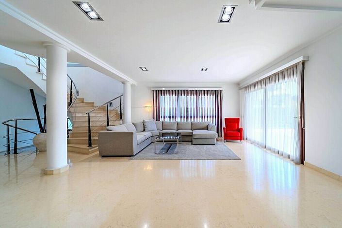 Image No.4-Villa de 5 chambres à vendre à Cabo Roig