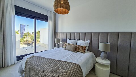 Image No.3-3 Bed Villa for sale