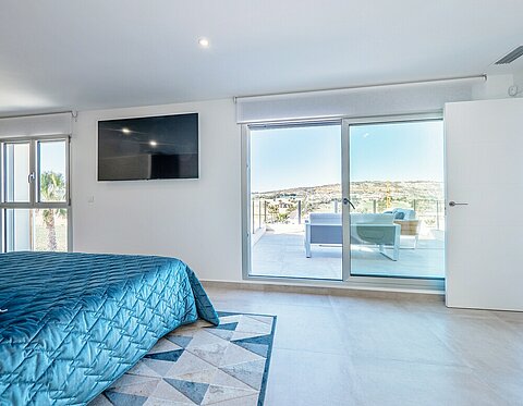 Image No.4-4 Bed Villa for sale