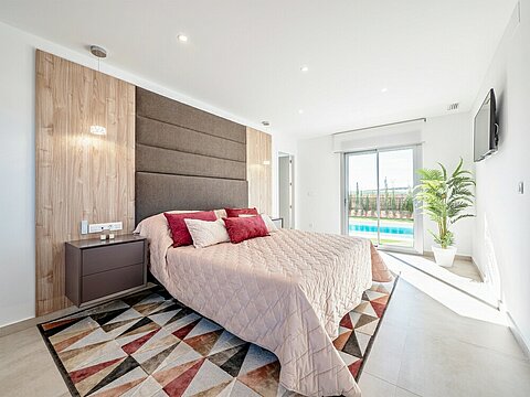 Image No.6-4 Bed Villa for sale