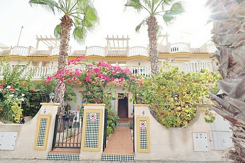 Image No.1-3 Bed Villa for sale