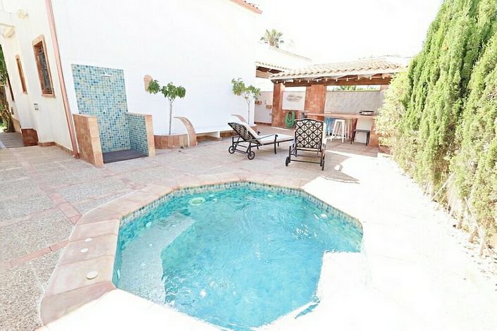 Image No.8-4 Bed Villa for sale