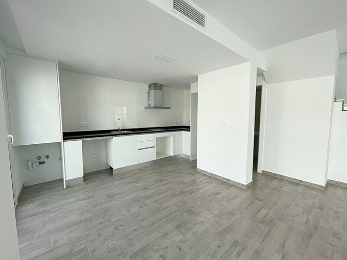 Image No.3-3 Bed Villa for sale