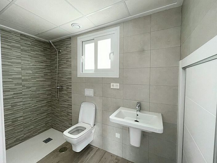 Image No.4-3 Bed Villa for sale