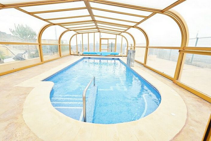 Image No.2-5 Bed Villa for sale