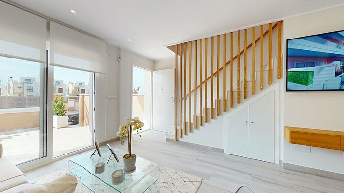 Image No.2-Villa de 2 chambres à vendre à Pilar de la Horadada