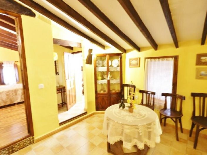 Image No.16-5 Bed Villa for sale