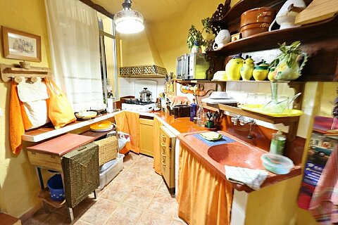 Image No.2-5 Bed Villa for sale