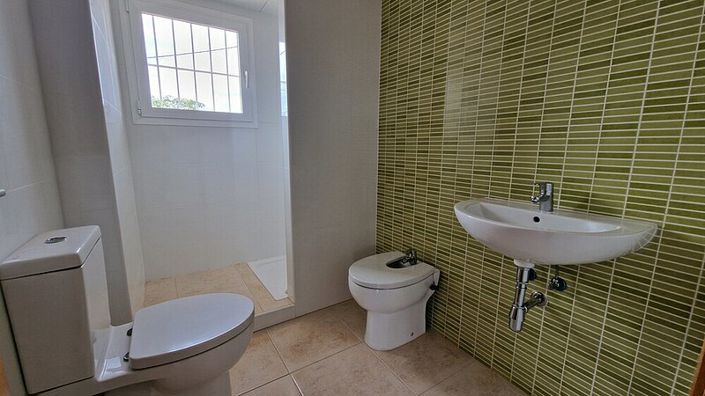 Image No.6-3 Bed Villa for sale