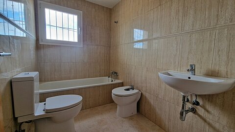 Image No.7-3 Bed Villa for sale