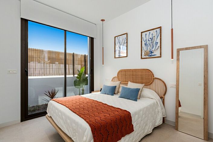 Image No.6-2 Bed Apartment for sale