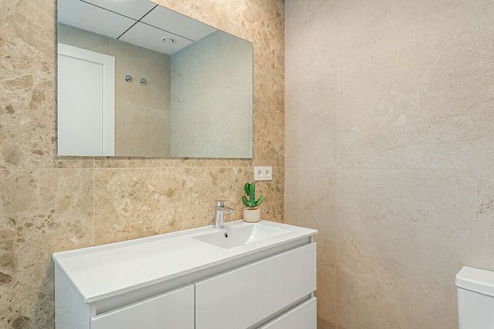 Image No.7-3 Bed Villa for sale