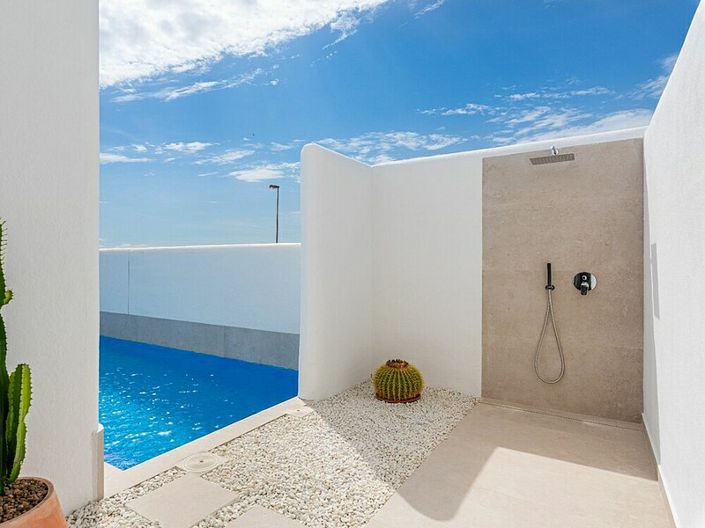 Image No.15-3 Bed Villa for sale