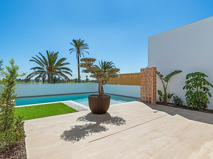 Image No.12-3 Bed Villa for sale