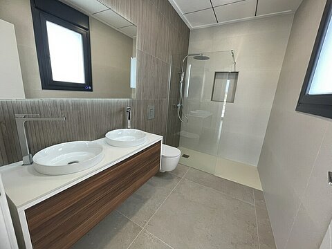 Image No.5-3 Bed Villa for sale