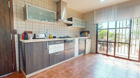 Image No.3-5 Bed Villa for sale