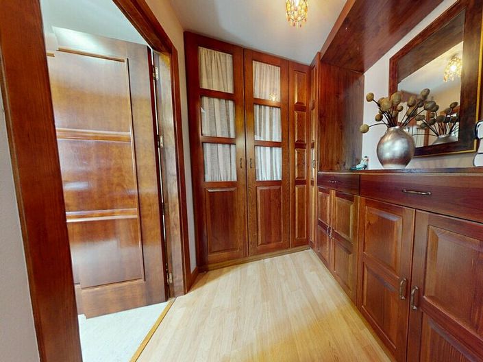 Image No.9-5 Bed Villa for sale