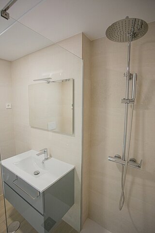 Image No.8-2 Bed Apartment for sale