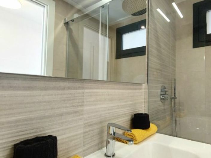 Image No.13-2 Bed Villa for sale