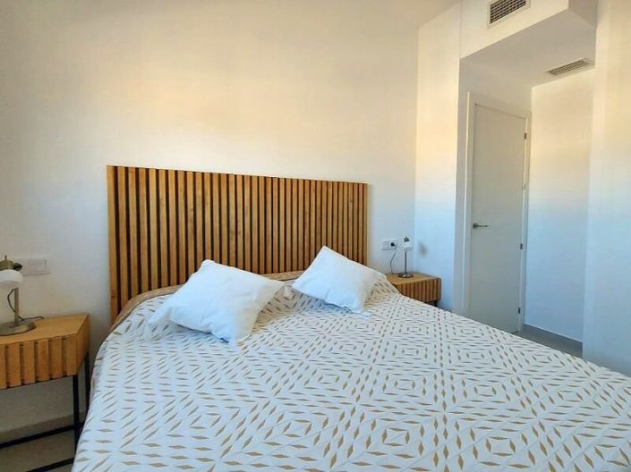 Image No.12-3 Bed Villa for sale