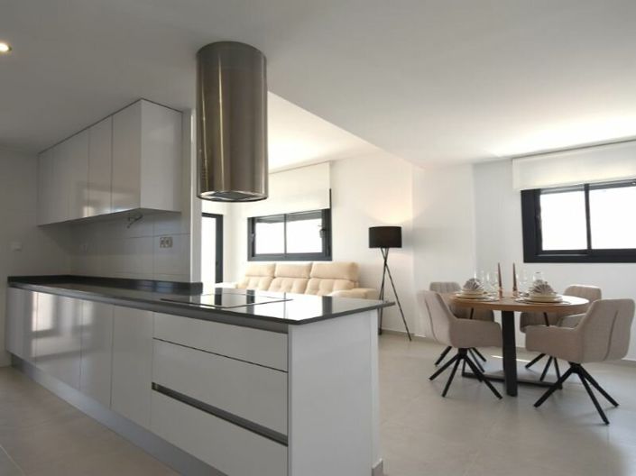 Image No.8-3 Bed Villa for sale