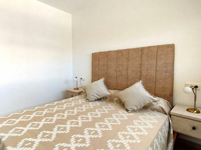 Image No.9-3 Bed Villa for sale