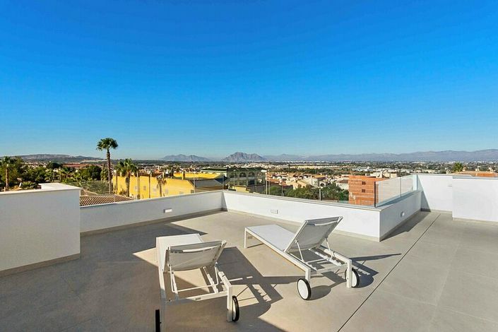 Image No.8-3 Bed Villa for sale