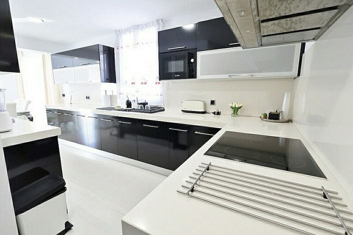 Image No.3-4 Bed Villa for sale