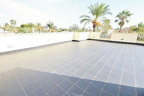 Image No.8-4 Bed Villa for sale