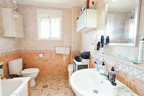 Image No.6-2 Bed Apartment for sale