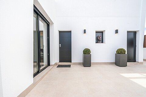 Image No.2-3 Bed Villa for sale