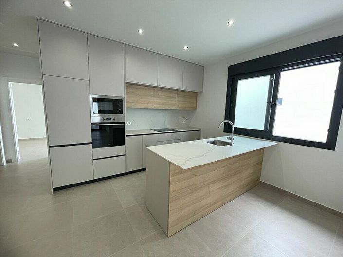 Image No.6-3 Bed Villa for sale