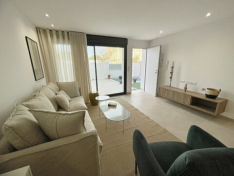 Image No.2-3 Bed Villa for sale