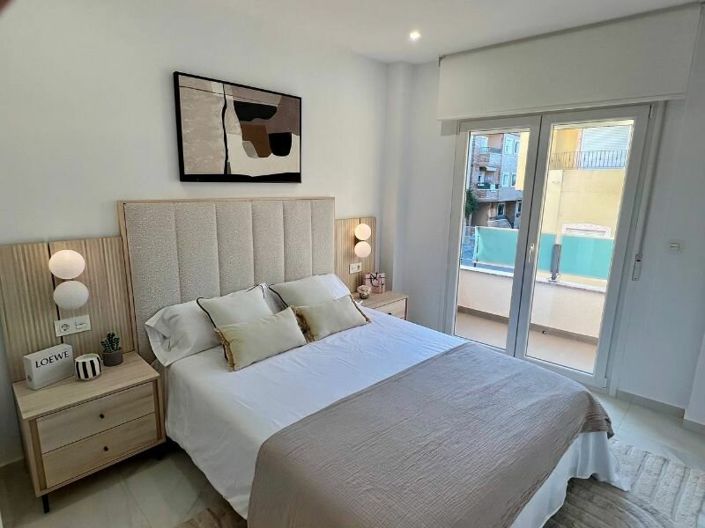 Image No.12-2 Bed Apartment for sale