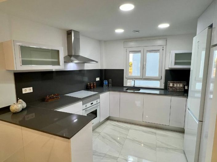 Image No.8-2 Bed Apartment for sale