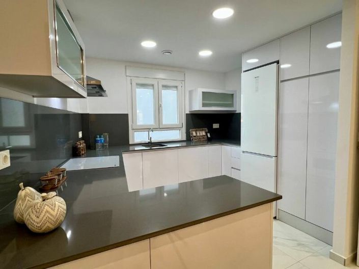 Image No.9-2 Bed Apartment for sale