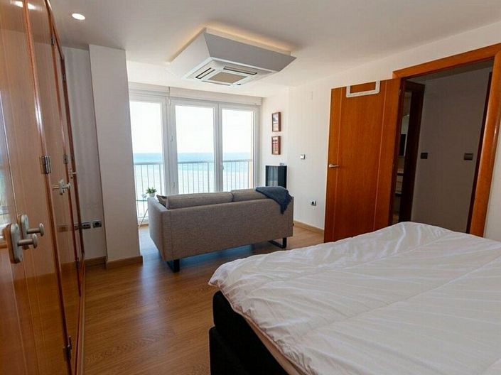 Image No.10-3 Bed Apartment for sale