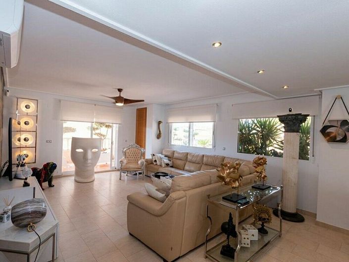 Image No.3-3 Bed Apartment for sale