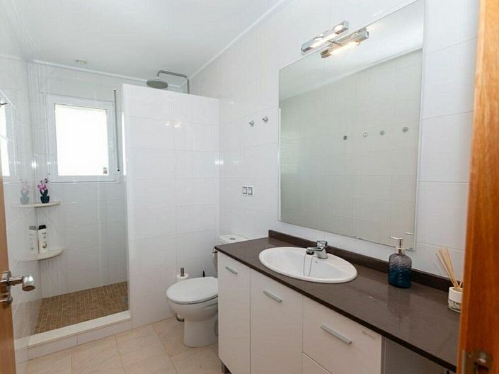 Image No.9-3 Bed Apartment for sale