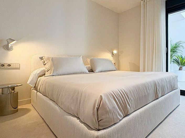 Image No.11-4 Bed Villa for sale