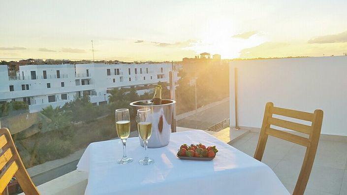 Image No.8-3 Bed Villa for sale