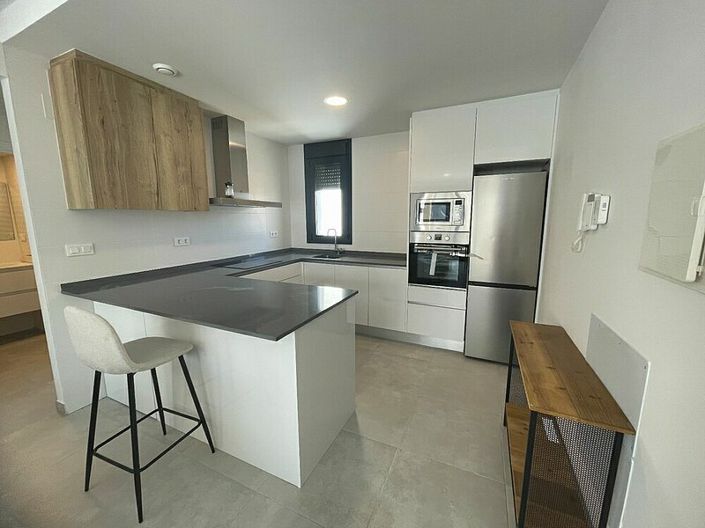 Image No.5-2 Bed Apartment for sale