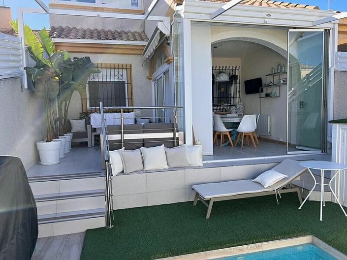 Image No.14-3 Bed Townhouse for sale