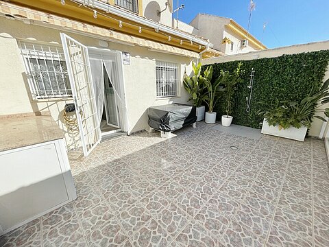 Image No.8-3 Bed Townhouse for sale