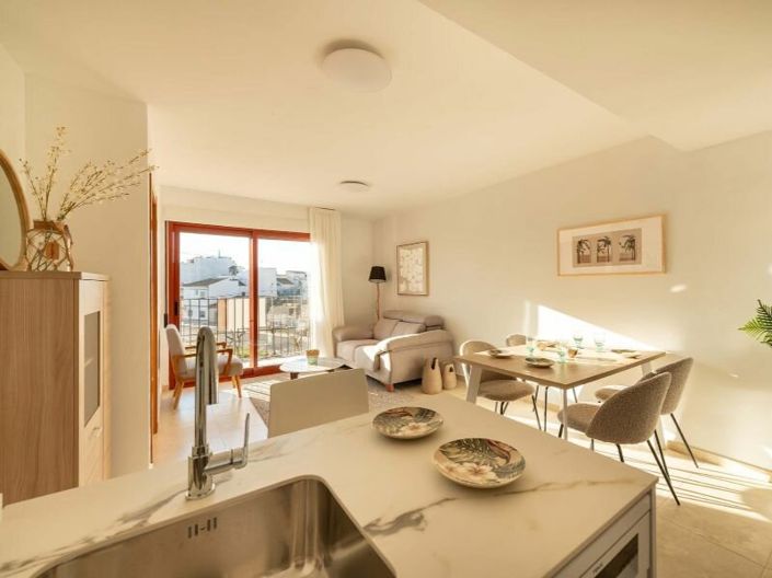 Image No.10-2 Bed Apartment for sale