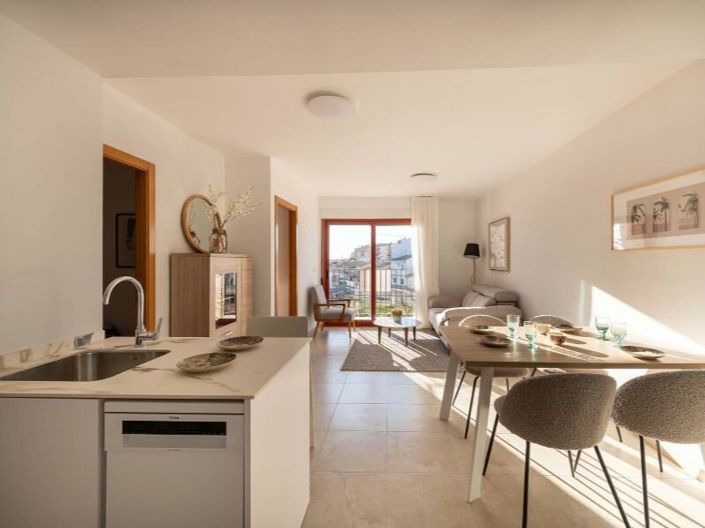 Image No.3-2 Bed Apartment for sale