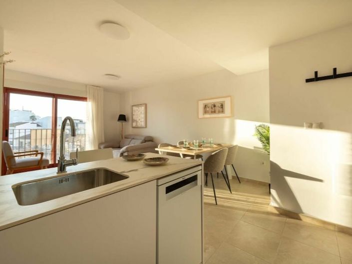 Image No.8-2 Bed Apartment for sale