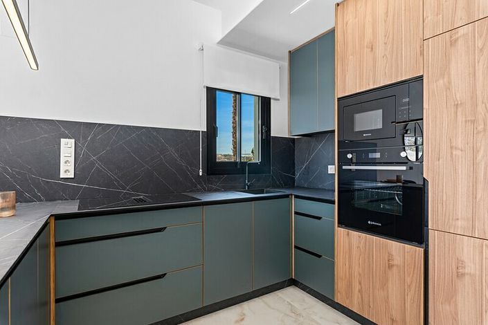 Image No.3-3 Bed Villa for sale